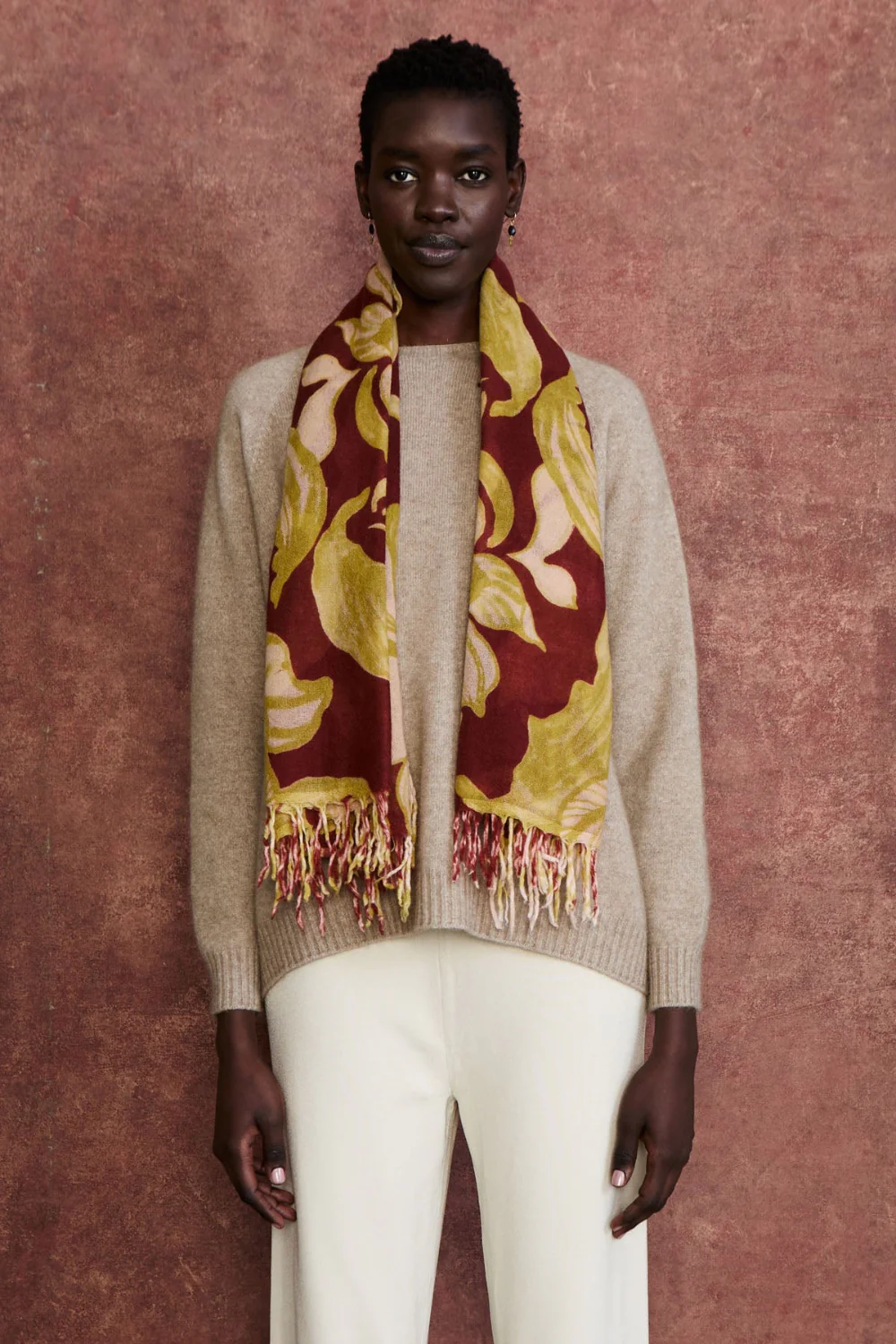 100% Cashmere Scarf Cabernet Floral - Image 2