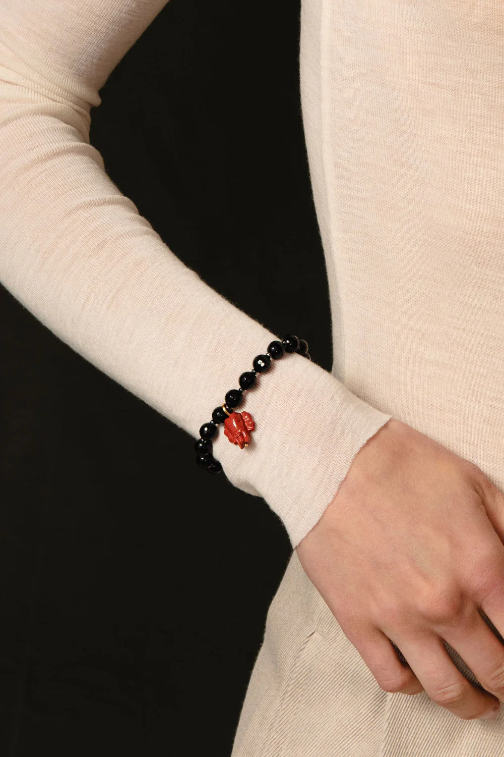 Elephant Bracelet Onyx - Image 2