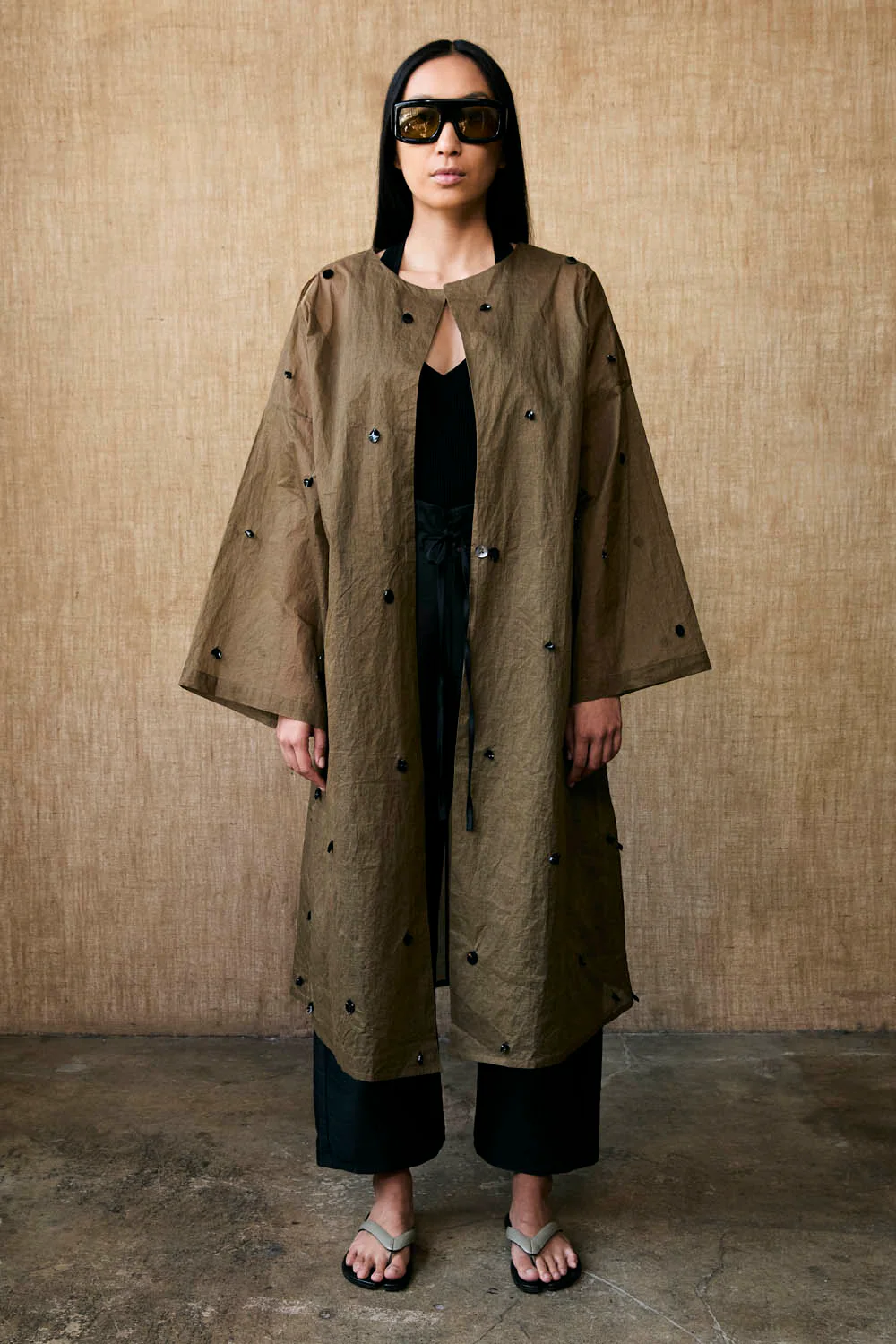 Chandelier Paper Trench Olive - Image 4