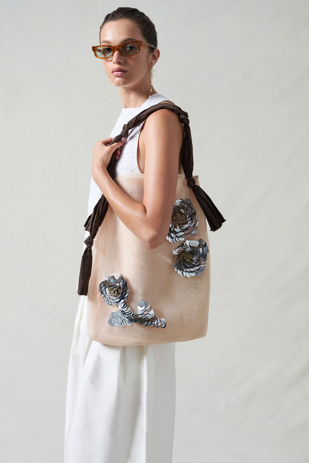 Mesh Net Sequin Tote Scallop - Image 2