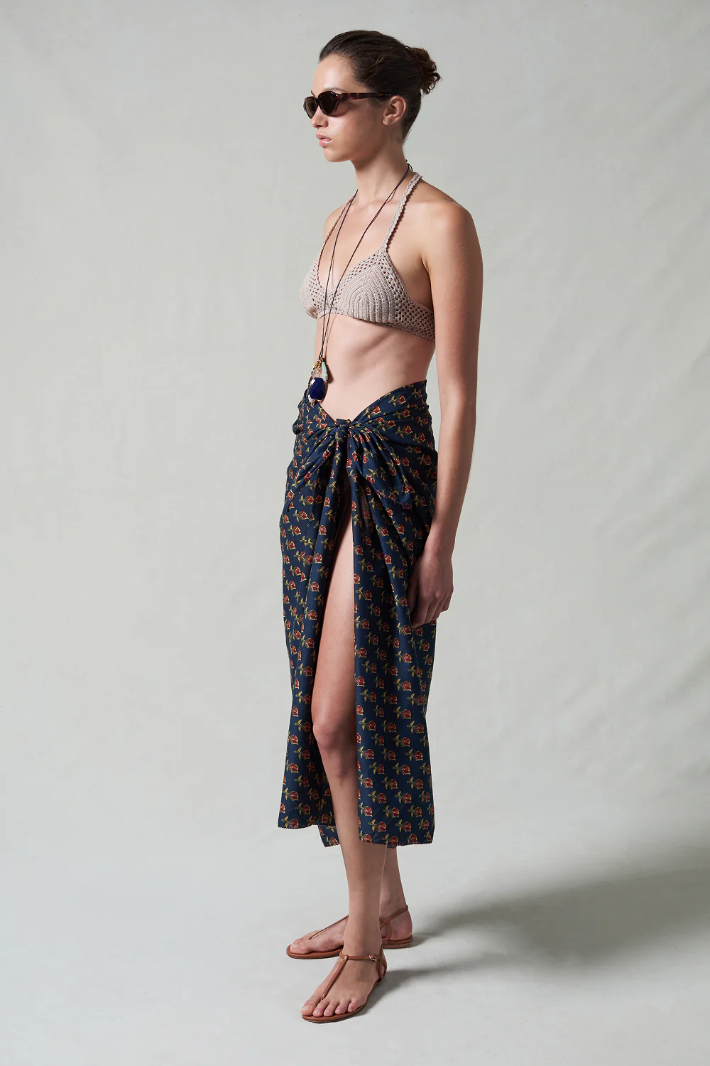 Rose Printed Sarong Midnight - Image 2