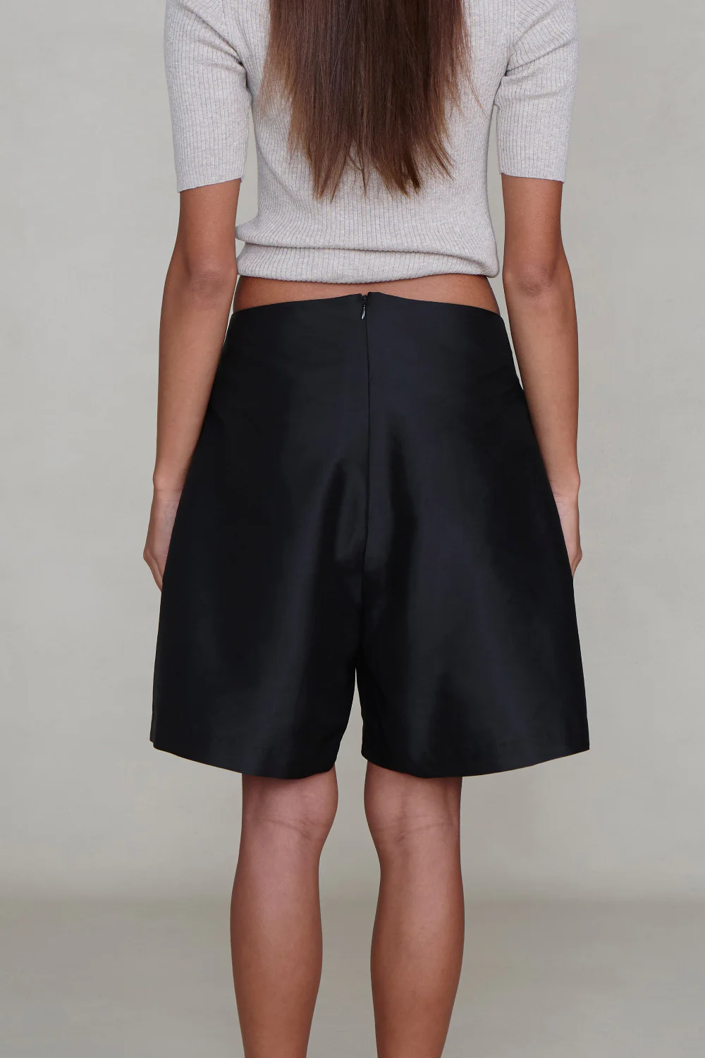 Techno Taffeta Long Shorts Black - Image 3