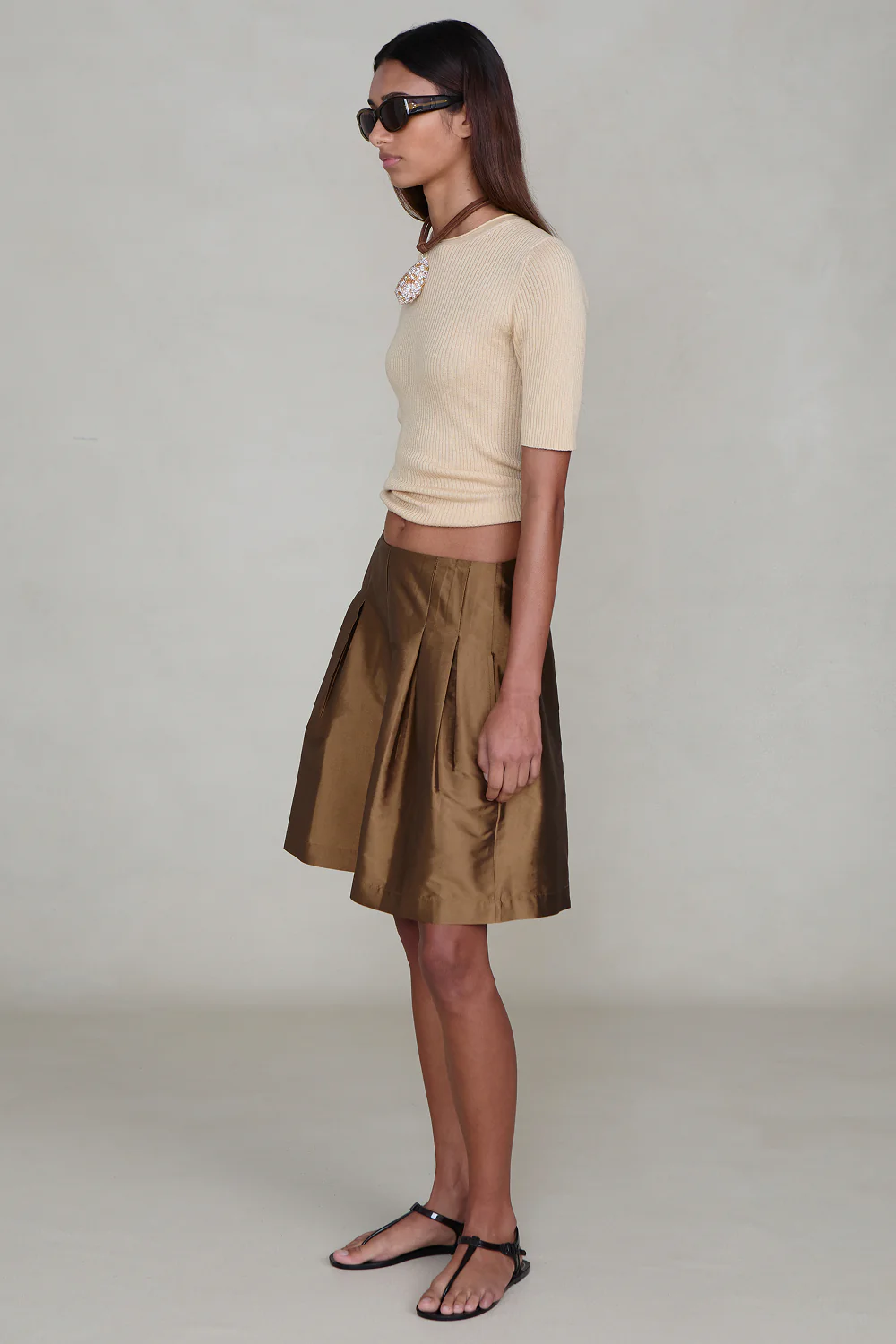 Techno Taffeta Long Shorts Bronze - Image 4